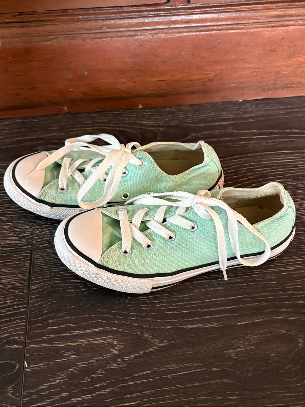 Converse Kids Low-Top Sneakers in Mint Green and White